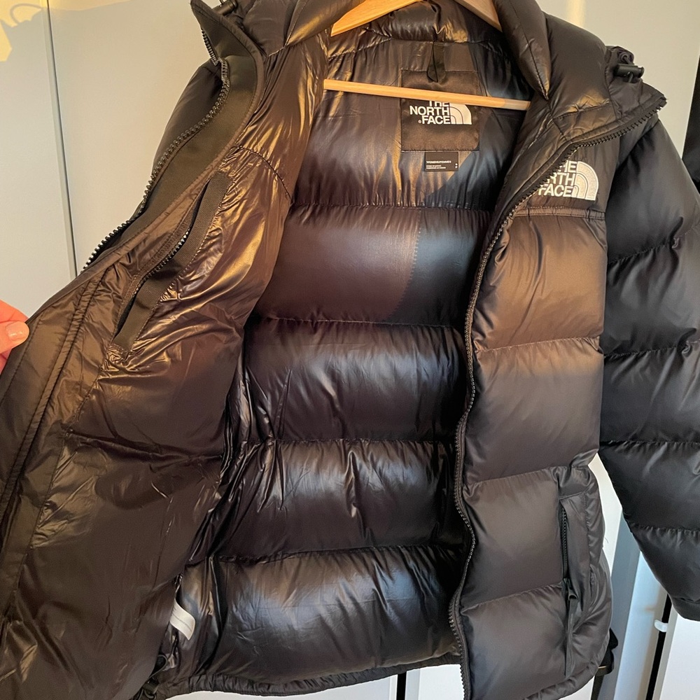 The North Face Women’s Nuptse Belted Mid Jacket - Picture 3 of 6
